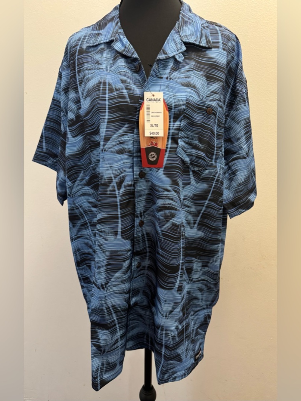 Canada Weather Gear Button - Up Shirt XLBlue Palm Print NWT